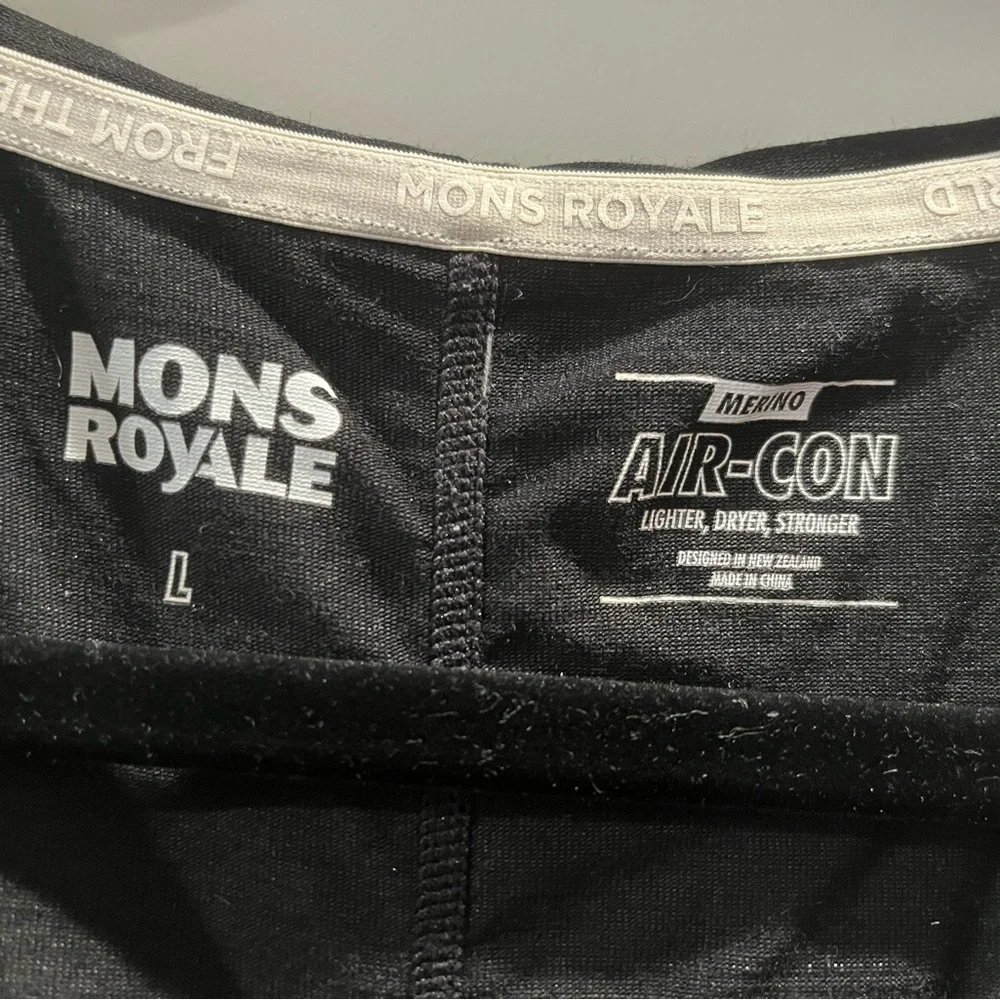 Mons Women's Gray Long Sleeve Hoodie size Large - Picture 3 of 4